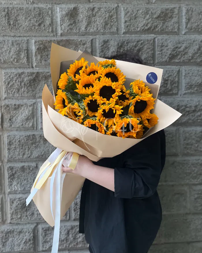 Заказать Монобукет из подсолнухов в Алматы