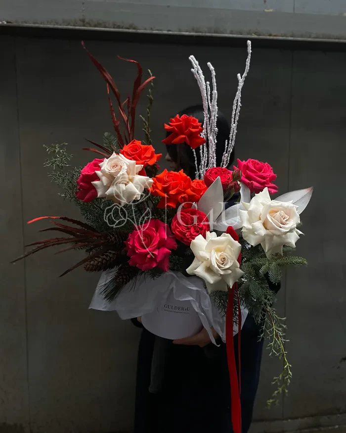 Заказать Новогодняя композиция "Полярная звезда" в Алматы