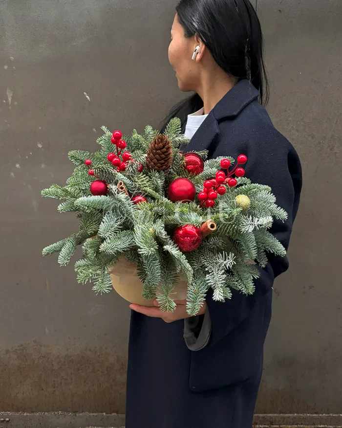 Заказать Новогодняя композиция "Тепло в снежной сказке" в Алматы