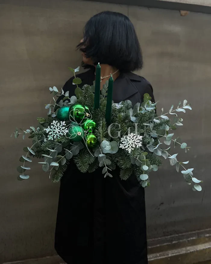 Заказать Новогодняя композиция "Снежная гармония" в Алматы