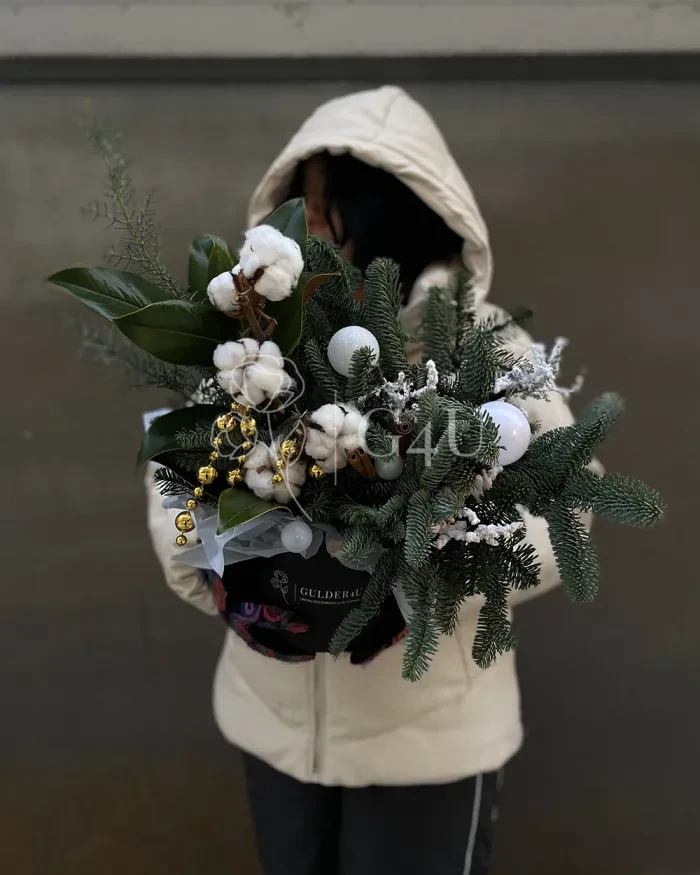 Заказать Новогодняя композиция "Снежный уют" в Алматы