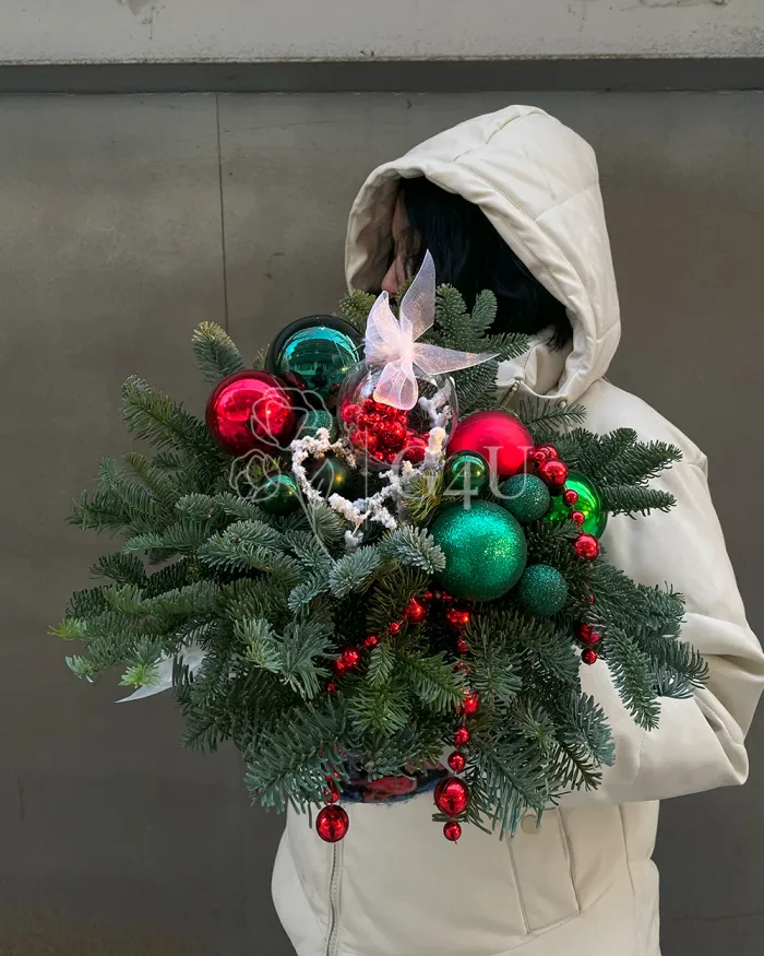 Заказать Новогодняя композиция "Полярная ночь" в Алматы