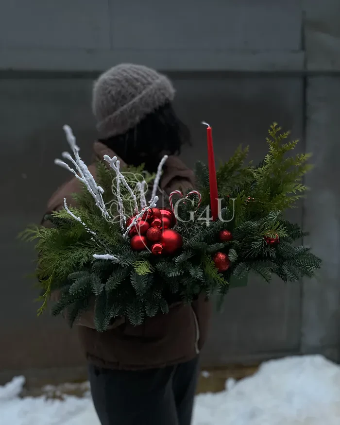 Заказать Новогодняя композиция "Рождественская Искра" в Алматы
