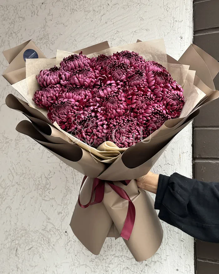 Заказать Букет из 19 хризантем в коричневом в Алматы