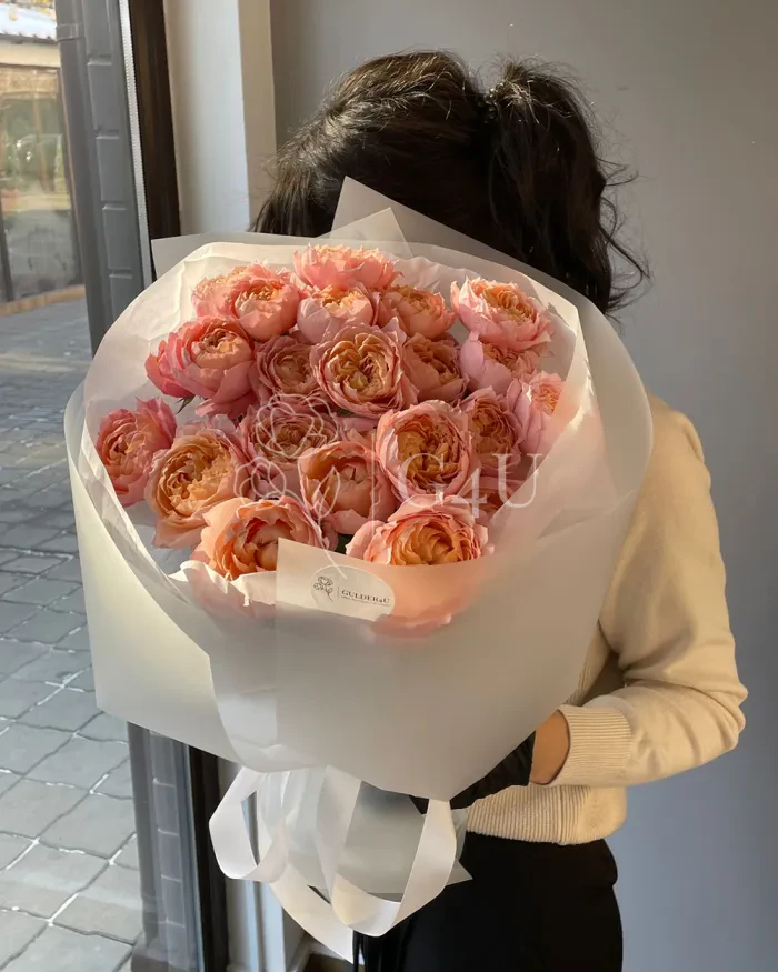 Заказать Букет из спрей роз "Джульетта" в Алматы