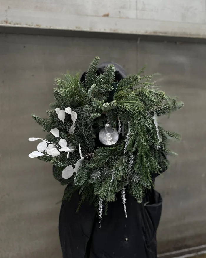 Заказать Новогодний венок "Письмо зиме" в Алматы