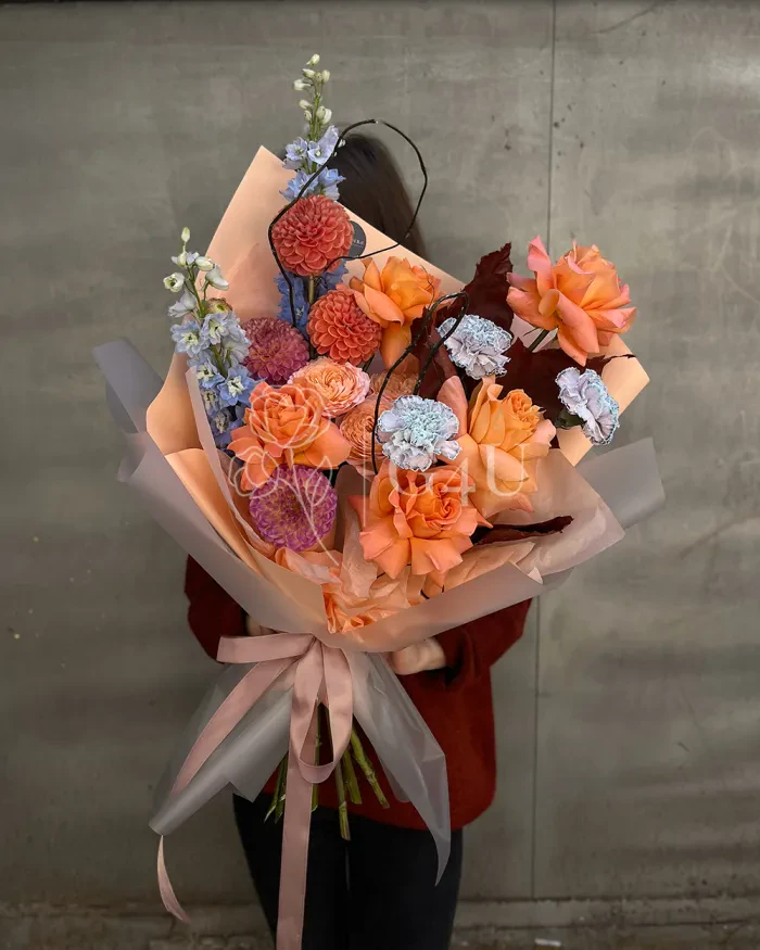 Заказать Букет "Раушан" из роз, спрей роз и георгинов в Алматы